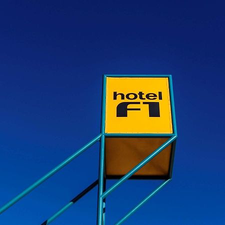 Hotelf1 Laval Changé Zewnętrze zdjęcie